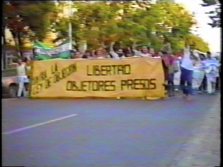 Marcha a la prisión provincial de Sevilla por el encarcelamiento del insumiso Francisco Javier Sánchez de Rojas (Frasco). 1991